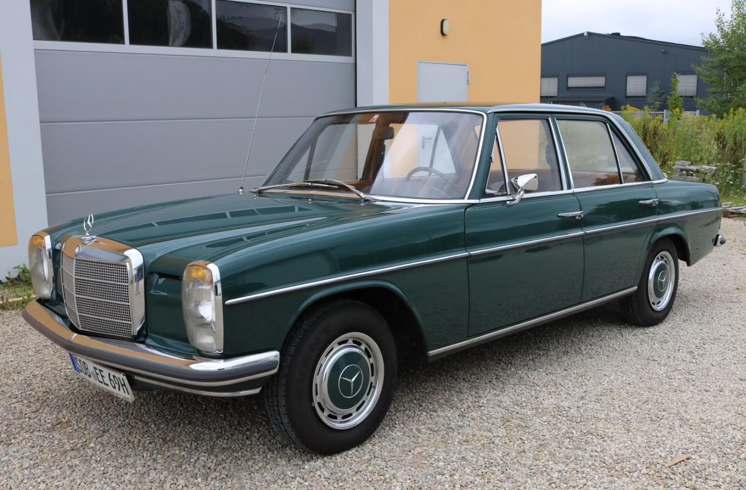 Image of Merecdes W115/114